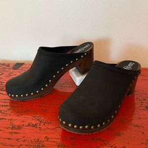 Sandylew (Sustainable Small Business) Black Gold Studded Original Dutch Clogs